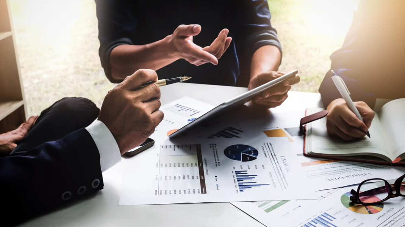 Cómo declarar el traspaso de un local de negocio en el IRPF paso a paso